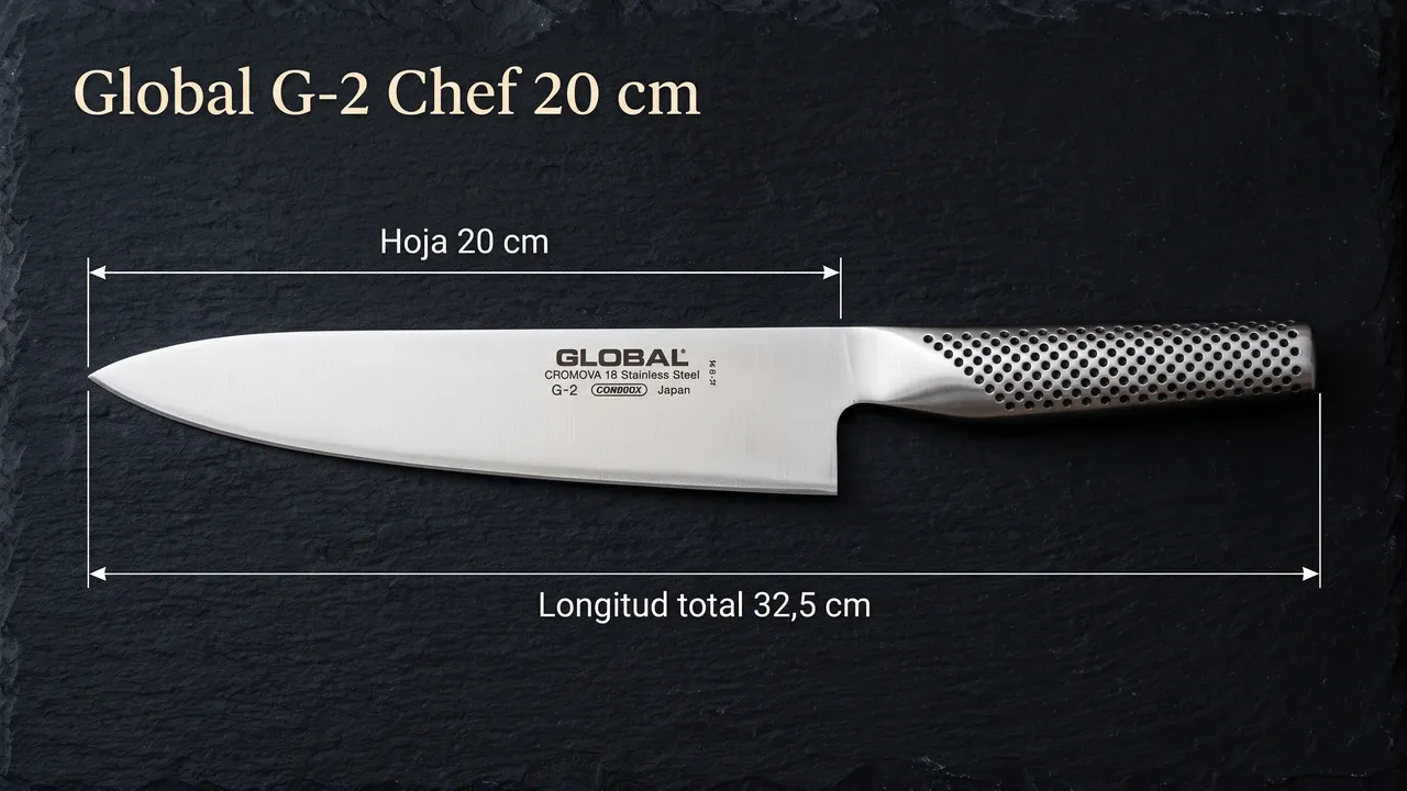 Medidas del Global G-2 Chef: hoja de 20 cm y 32,5 cm de longitud total, acotadas sobre pizarra oscura