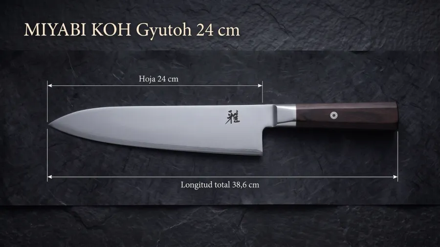 Cotas del Miyabi KOH 4000FC Gyutoh sobre pizarra oscura: 24 cm de hoja medidos hasta la virola y 38,6 cm de longitud total