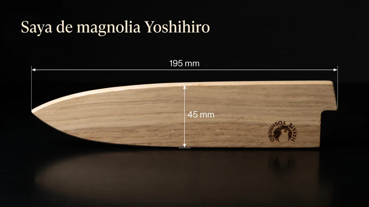 Medidas de la saya Yoshihiro de magnolia: boca de 45 mm de ancho por 3,5 mm de alto, para hojas de santoku de 180 mm